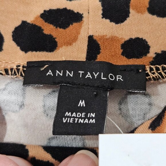 NWT!  Ann Taylor Top Medium Leopard Animal Print Long Sleeve Mock Neck Tan - Picture 8 of 10